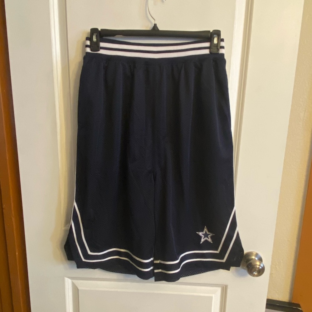 NWOT Dallas Cowboys Shorts